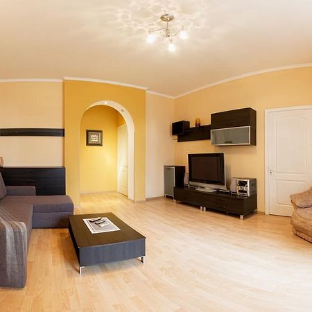 Kyiv Apartment In The City Center On Turgenevskaya Street Esterno foto